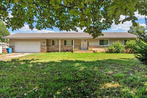 208 S York Ave, Springfield, MO, 65802-5448 | Card Image