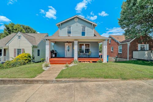 1036 Woodrow Ave Se, Roanoke, VA, 24013-2732 | Card Image
