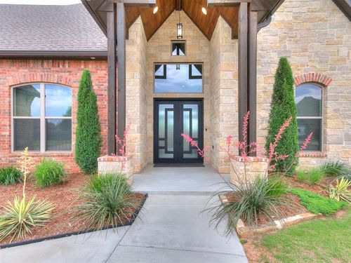 1200 Canteberry Drive, Yukon, OK, 73099 | Card Image