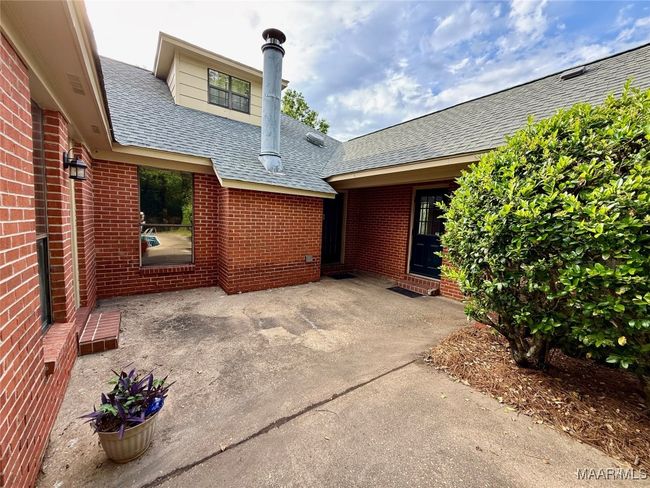 Back patio | Image 50