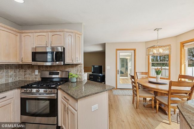 12_28942DawsonAve_92001_KitchenDining_Large.jpg | Image 7