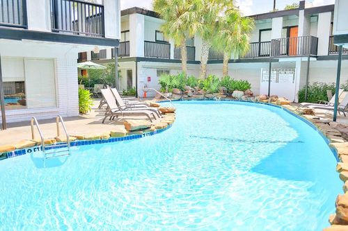 apt-233-219 Marshall St, Houston, TX, 77006-4529 | Card Image