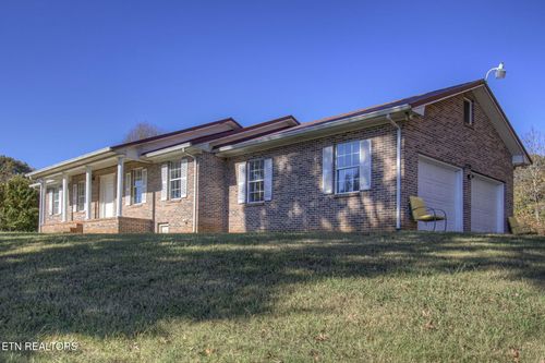 2726 W Old Topside Rd, Louisville, TN, 37777-3953 | Card Image