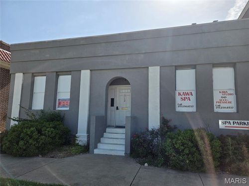 312 N Madison St, Litchfield, IL, 62056-1911 | Card Image