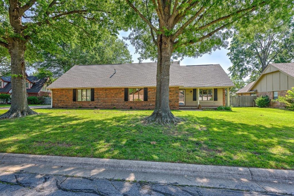 Orleans Dr, Rogers, AR 72758