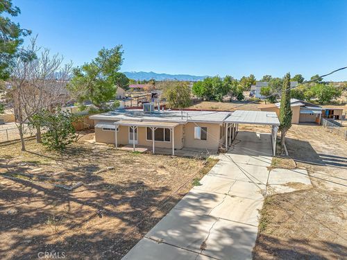 10560 6th Ave, Hesperia, CA, 92345 | Card Image