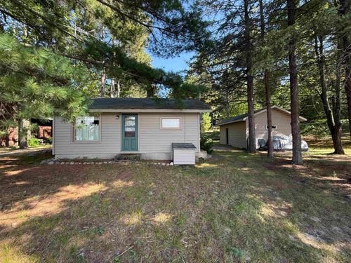 3147 Lake Shore Dr, Oxford, WI, 53952 | Card Image