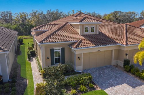 2402 Starwood Ct, LAKEWOOD RANCH, FL, 34211-2635 | Card Image