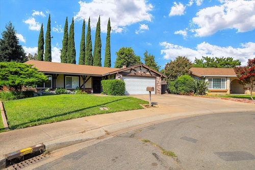 1720 Woodland, Yuba City, CA, 95991 | Card Image