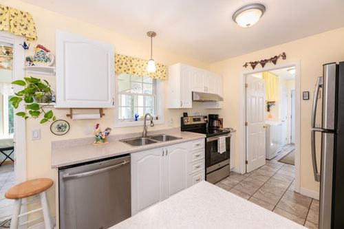 39 Winwood Dr, Center Barnstead, NH, 03225-3818 | Card Image