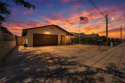 2740 Chambers Ave, Kingman, AZ, 86401-5257 | Card Image