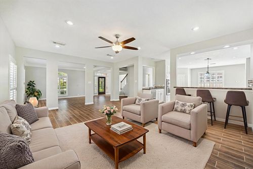 2006 Ravens Crest Dr, Sugar Land, TX, 77478-4417 | Card Image