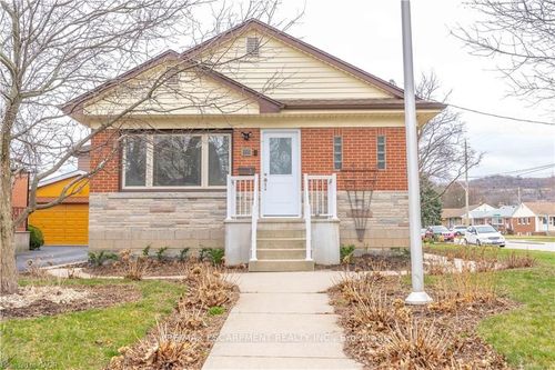 2-73 Ofield Rd, Hamilton, ON, L8S2M6 | Card Image