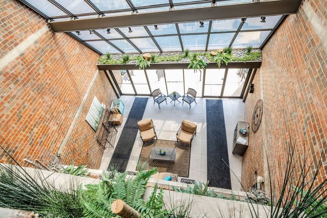 APT-301 - 2 S Atrium Way, Condo with 2 bedrooms, 2 bathrooms and 1 parking in Elmhurst IL | Image 26