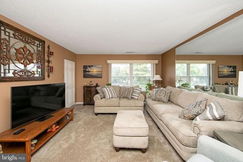 206 Winding Way, WESTVILLE, NJ, 08093-2223 | Card Image