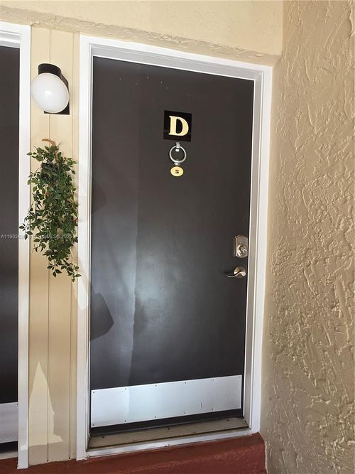 apt-d-5242 Ne 6th Ave, Oakland Park, FL, 33334-3335 | Card Image