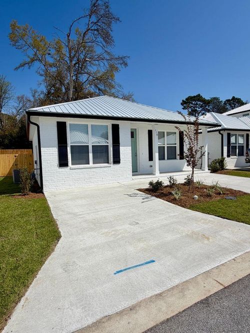 116 Penny Ln, Valparaiso, FL, 32580-1177 | Card Image