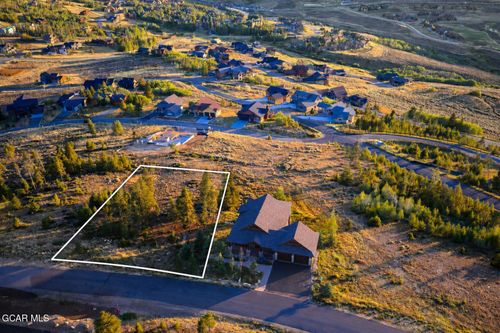695 Pawnee Ln, Granby, CO, 80446-5521 | Card Image