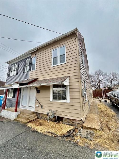 11 Early St, EASTON, PA, 18042-3123 | Card Image