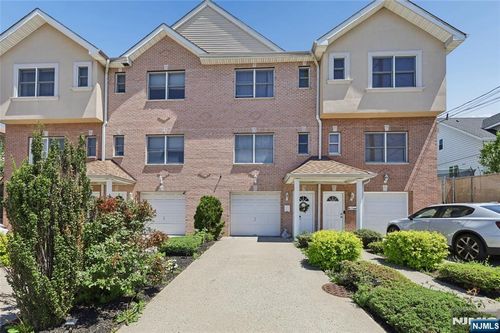 548 Palisade Ave, Garfield, NJ, 07026-2584 | Card Image