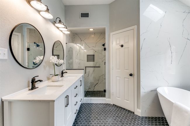 992 Oak Ridge Dr, House other with 4 bedrooms, 2 bathrooms and null parking in Keller TX | Image 19