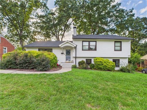 605 Candlewood Dr, Greensboro, NC, 27403-1102 | Card Image