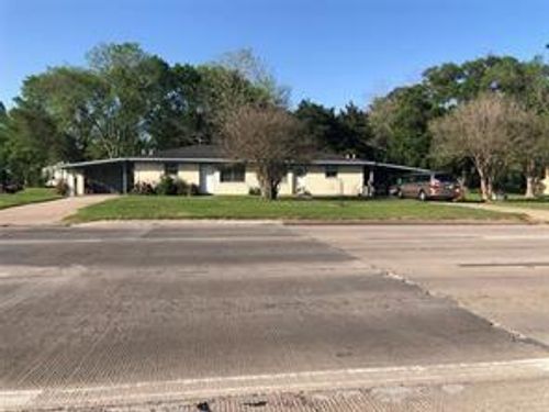 2518 W Highway 6, Alvin, TX, 77511-9892 | Card Image