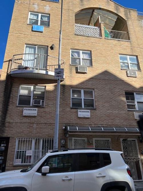 4169 Summit Ct, Flushing, NY, 11355-4316 | Card Image
