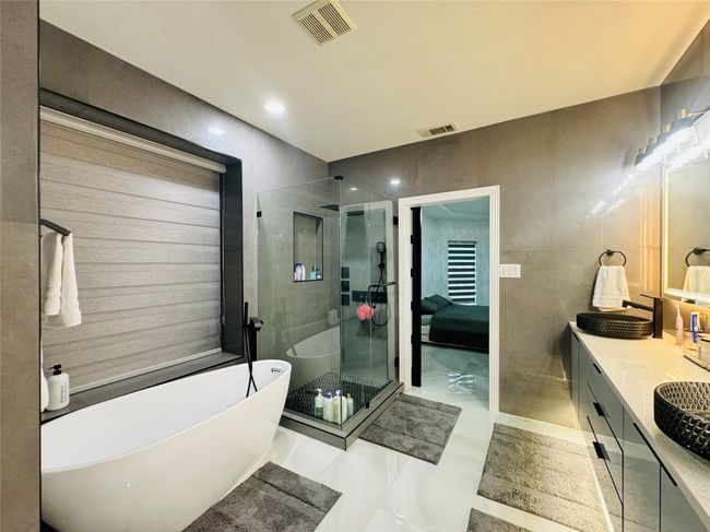 1409 Monte Carlo Dr, House other with 5 bedrooms, 4 bathrooms and null parking in Mansfield TX | Image 28