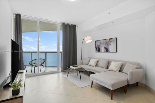 1710-16699 Collins Ave, Sunny Isles Beach, FL, 33160-5416 | Card Image