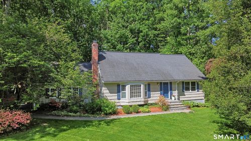 5 Lawton Dr, Simsbury, CT, 06070-2705 | Card Image