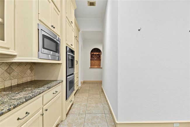 16610 Champagne Falls Ct, House other with 4 bedrooms, 5 bathrooms and 2 parking in Spring TX | Image 11