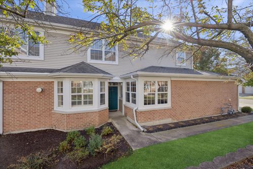 1-810-2507 Camberley Cir, Westchester, IL, 60154-5947 | Card Image