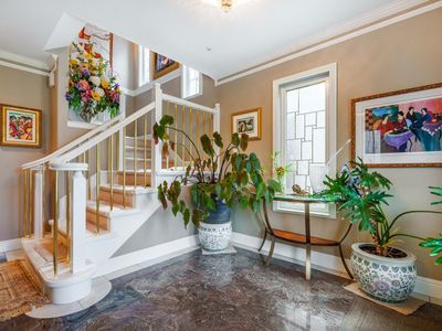 6516 Wiltshire St, House other with 5 bedrooms, 3 bathrooms and 2 parking in Vancouver BC | Image 2