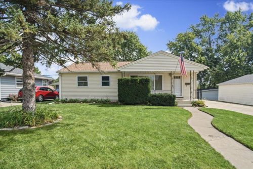 1137 Scott Ave, Waterloo, IA, 50701-3250 | Card Image