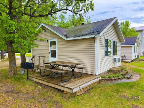 2-27621 County Highway 83, Battle Lake, MN, 56515-9134 | Card Image