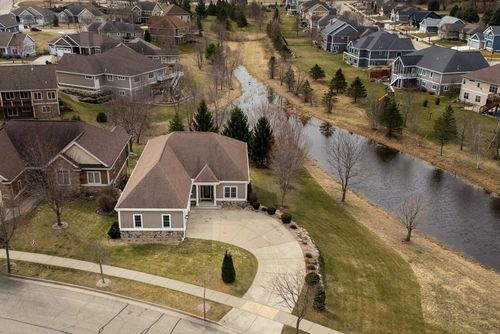 269 W Nelson St, Deerfield, WI, 53531-9361 | Card Image