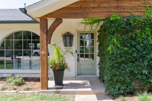 2933 Prairie Rose Ct, Oklahoma City, OK, 73120-6113 | Card Image