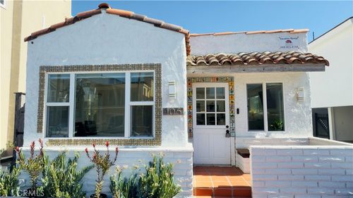 106 31st St, Newport Beach, CA, 92663-3004 | Card Image