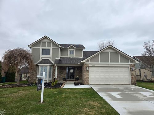 17858 White Plains Dr, Macomb, MI, 48044-5106 | Card Image