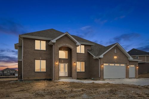 8214 Stanley Trl S, Frankfort, IL, 60423-9247 | Card Image