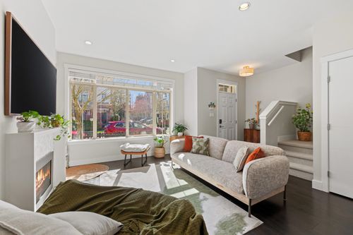 16511 24a Ave, Surrey, BC, V3Z0M8 | Card Image