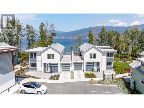 3080 Landry Cres, Summerland, BC, V0H1Z9 | Card Image