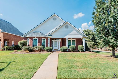 100 Jamestown Ct, Centerville, GA, 31028-8581 | Card Image