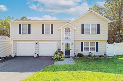 33 Glenford Dr, Waterbury, CT, 06708-2303 | Card Image