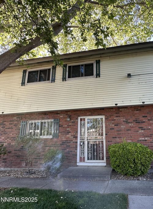 486 Smithridge Park, Reno, NV, 89502-5768 | Card Image