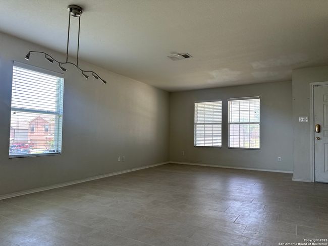 1660 Spice Spg, House other with 4 bedrooms, 3 bathrooms and null parking in San Antonio TX | Image 4
