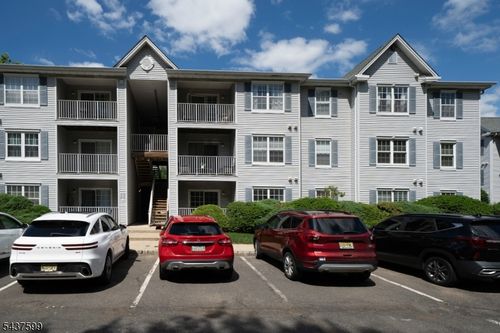 110 Stratford Pl, Bound Brook, NJ, 08805-2110 | Card Image