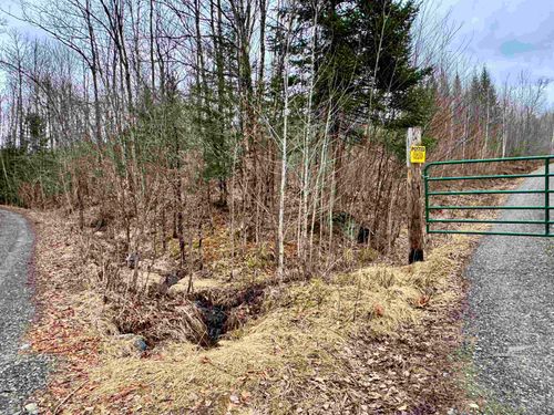 12 Washburn Rd, Colebrook, NH, 03576-3837 | Card Image