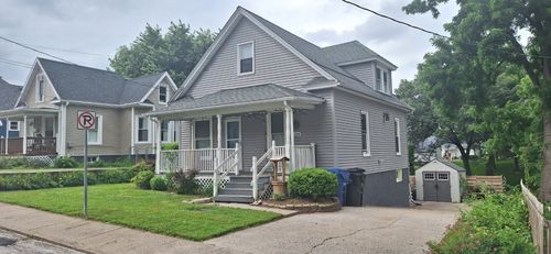 2324 E High Street, Davenport, IA, 52803 | Card Image